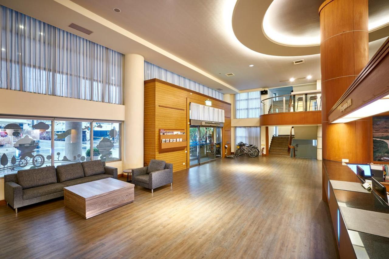 Ho Fong Business Stay Fengyuan Exterior photo