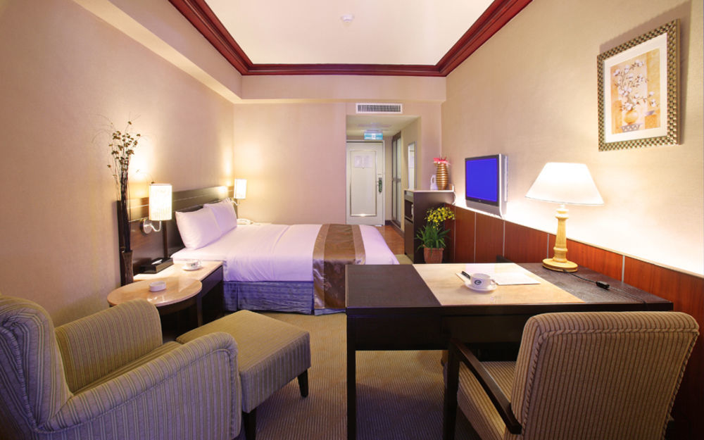 Ho Fong Business Stay Fengyuan Exterior photo